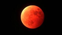 bulan-merah-saat-gerhana_20150403_162553
